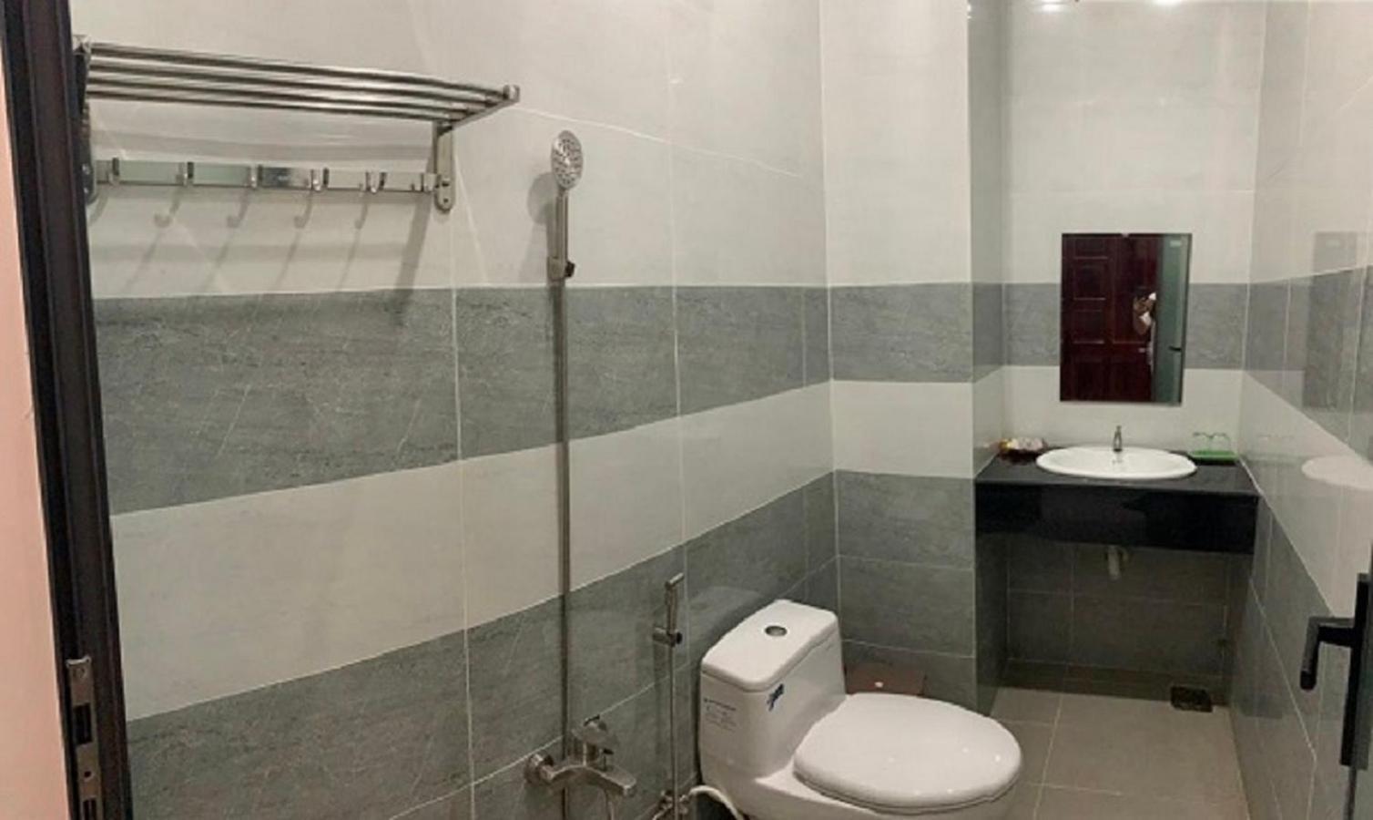 Khach San Hoang Kim Hotel Bac Lieu Bagian luar foto